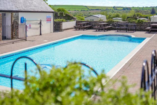 swimming pool at trefach country club and holiday park in pembrokeshire