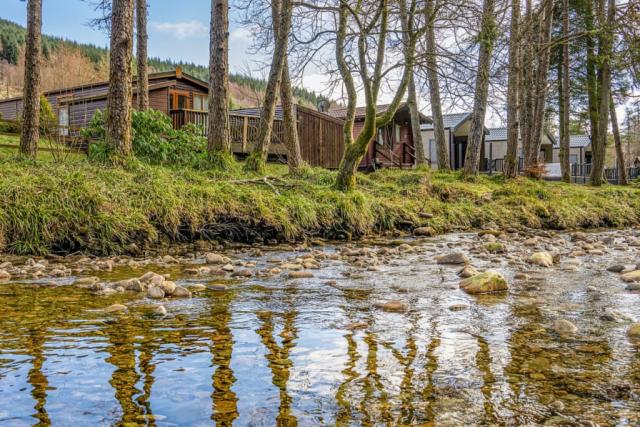glamping pods at tyndrum holiday park in tyndrum