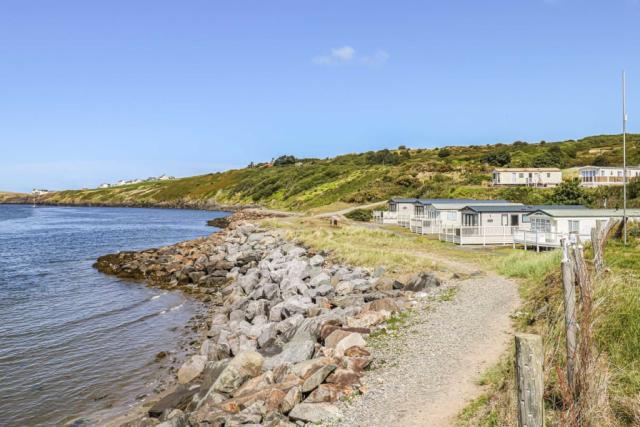 costal getaway at waters edge leisure park in cardigan