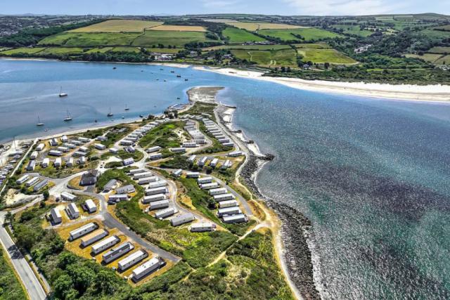 waters edge leisure park in cardigan