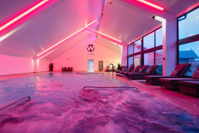 the indoor swimming pool at Whalesborough Farm Resort