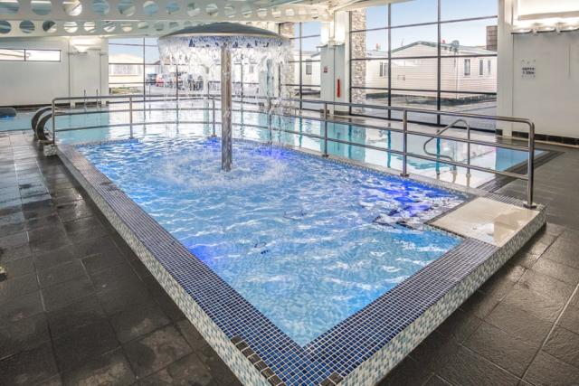 indoor swimming pool at whitehouse holiday park in towyn