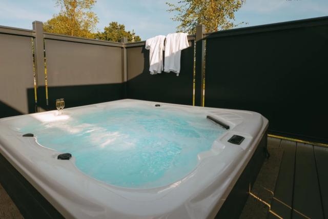 hot tub lodges at Angrove Country Park on the North Yorkshire Moors