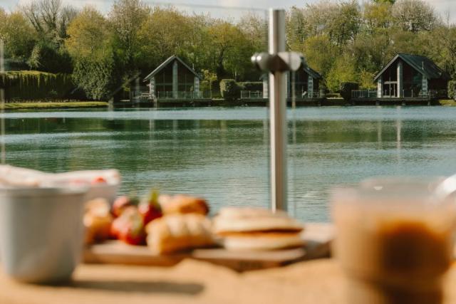 lodge holidays by fishing lakes at Twin Lakes Holiday Park near Carnforth in the Lake District