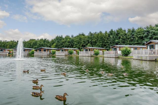 lodge holidays by the lakes at Woodland Lakes Holiday Resort near the North York Moors
