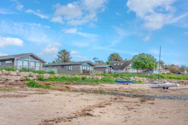 beachfront location at sandgreen holiday park in dumfries & galloway