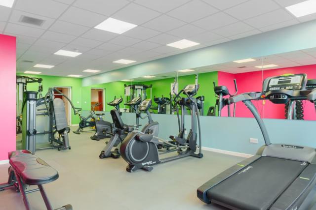 gym at viewfield manor holiday park 