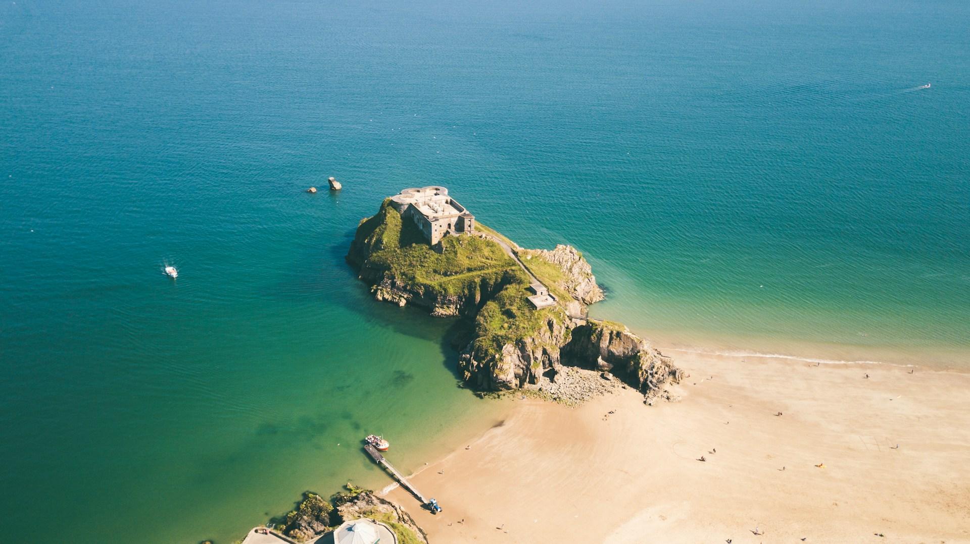 Last Minute Caravan Breaks in Wales