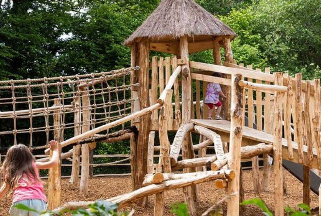 Great holiday park facilities for families on hampshire holiday parks
