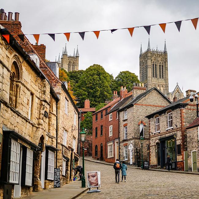 explore holiday parks in lincoln