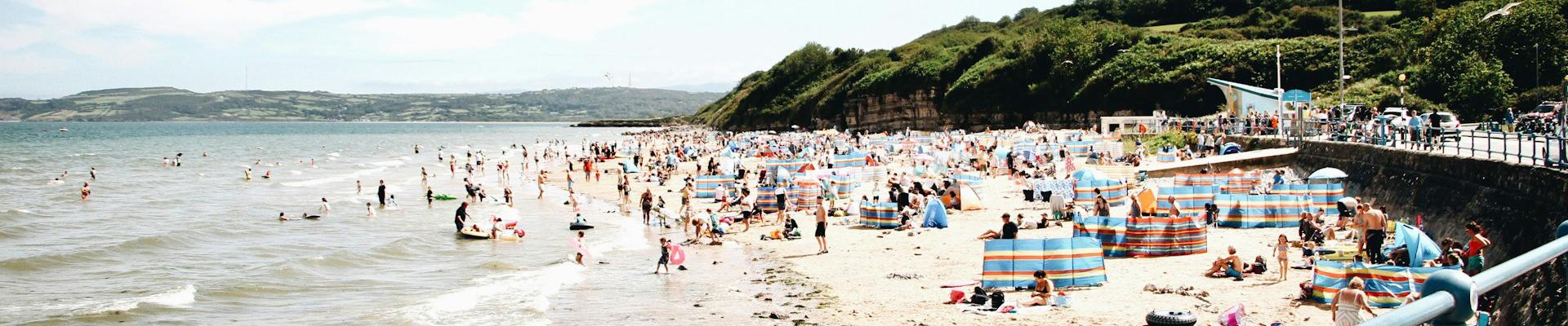 find caravan holidays on Angelsey holiday parks with caravan and lodge holidays