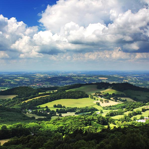 explore holiday parks in Worcestershire for caravan and lodge holidays