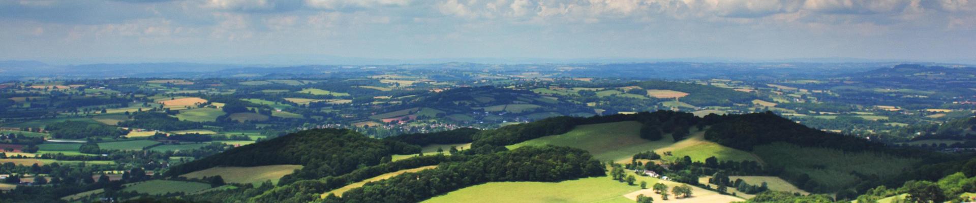 explore holiday parks in Worcestershire for caravan and lodge holidays