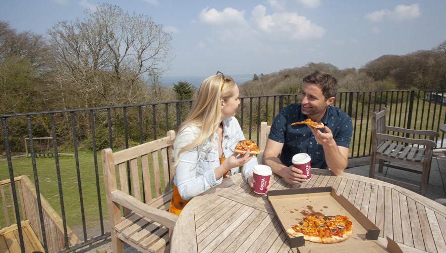 Bideford Bay Holiday Park eating ouside