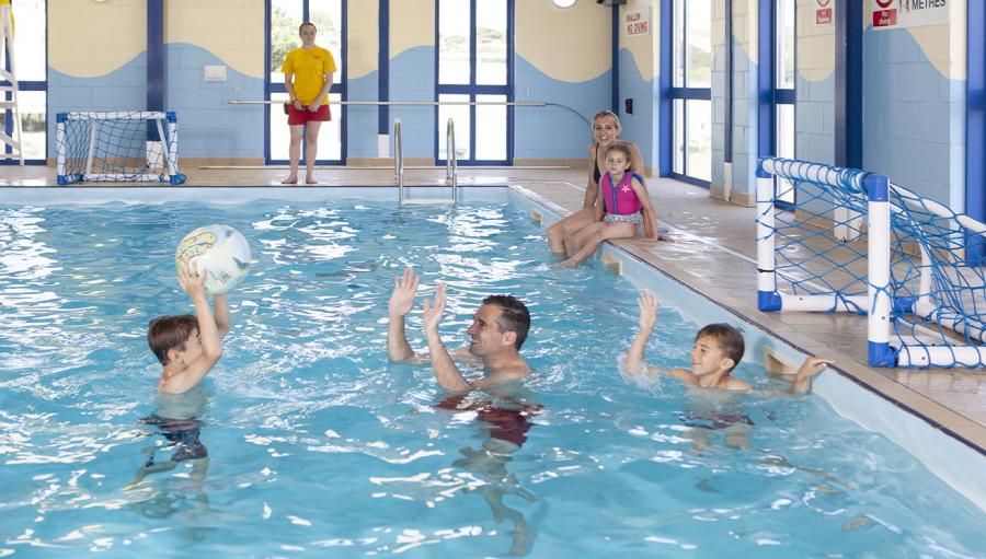 indoor swimming pool at the caravan park in Challaborough