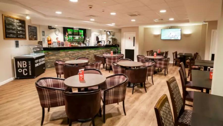 Oakdene Forest Park bar area