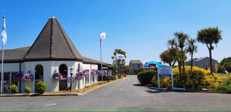 enterance to Perran View Holiday Park