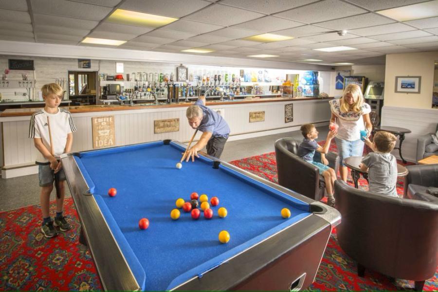 Perran View Holiday Park bar and pool table
