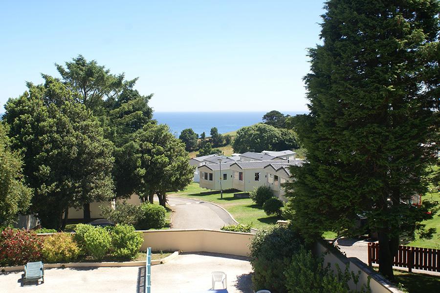 Polperro Holiday Park in Cornwall carans with sea views