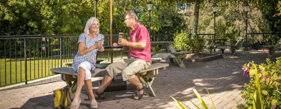 eating outside at Tolroy Manor Holiday Park