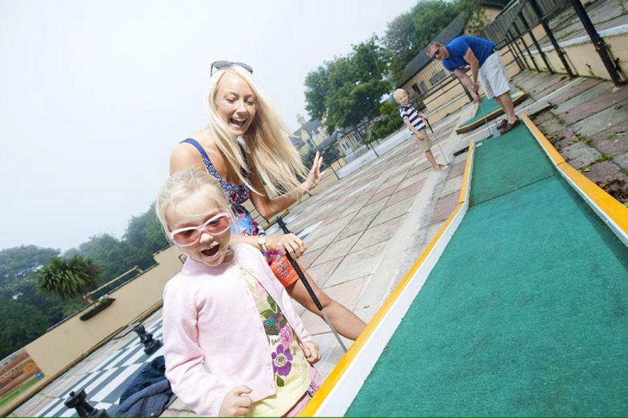 crazy golf at Tolroy Manor Holiday Park