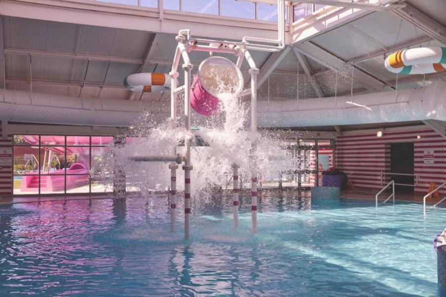 indoor swimming pool at Cleethorpes Beach Holiday Park