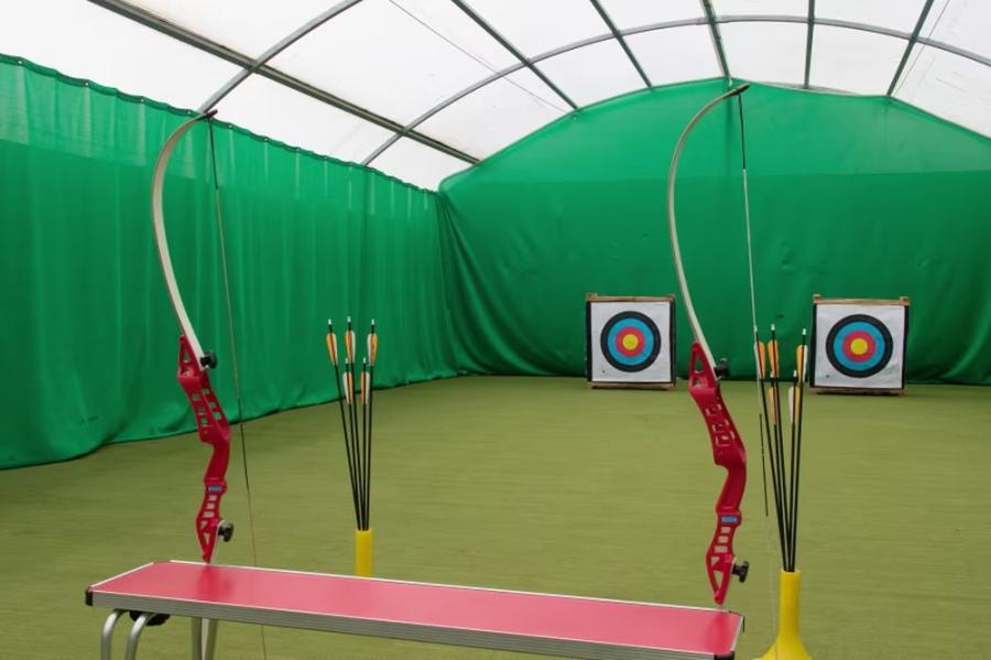 archery courses on holiday