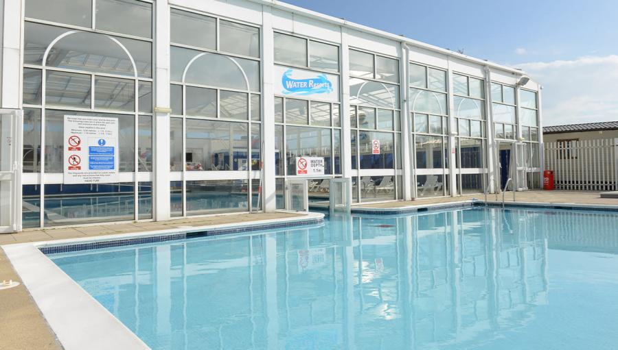 California Cliffs Holiday Park outdoor swimming pool