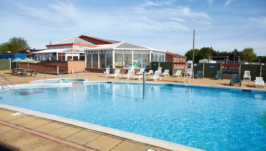 picture of the outdoor pool at Cherry Tree Holiday Park