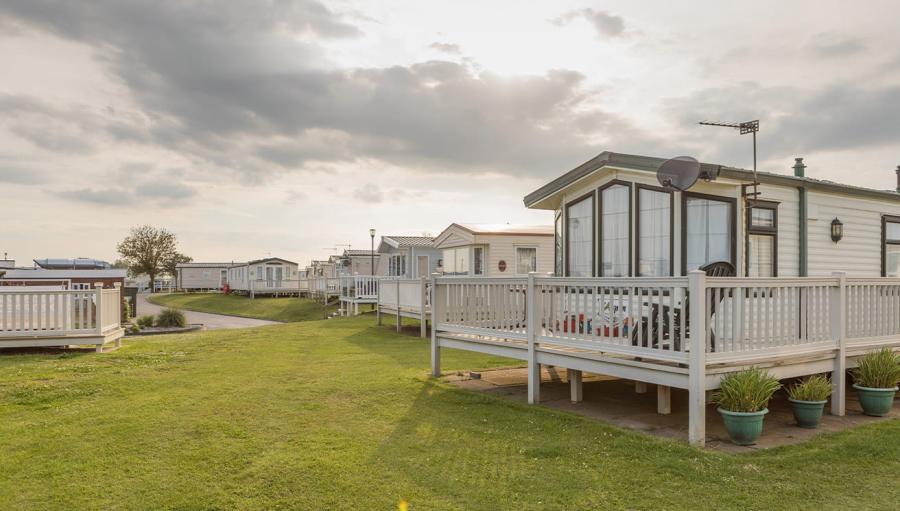 static caravan park in yorkshire near the beach