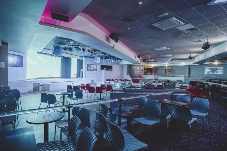 the entertainment venue at Church Farm Holiday Park