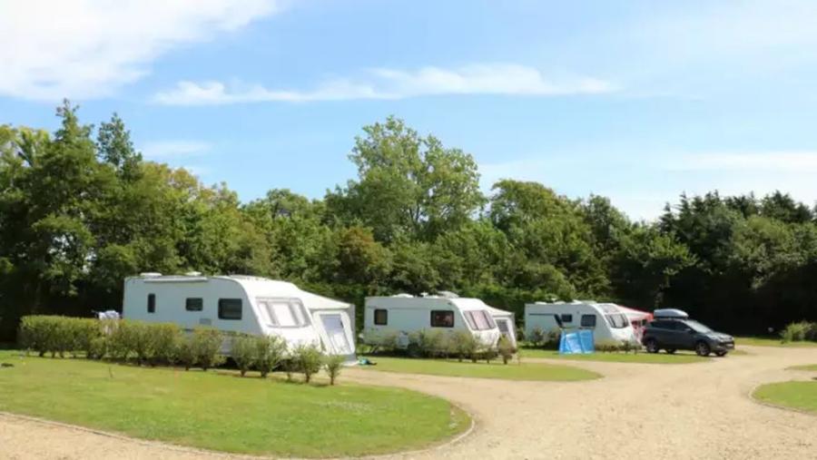 touring caravan site in Hampshire with touring pitches