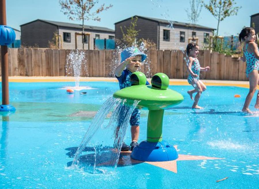 outdoor splash are at Mill Rythe Holiday Park