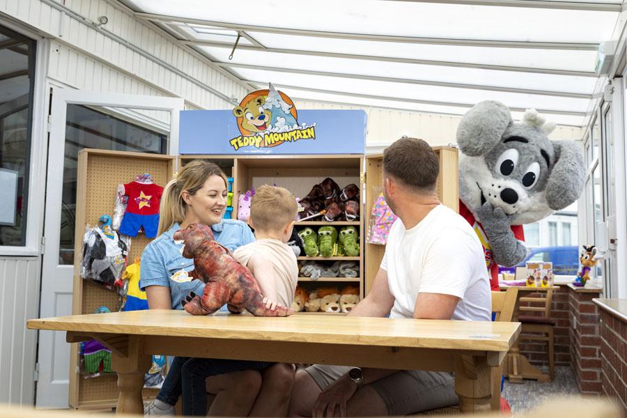 having fun family holidays at Pakefield Holiday Park