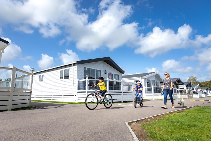 Sussex static caravan park by the beach at Pevensey Bay in Eastbourne