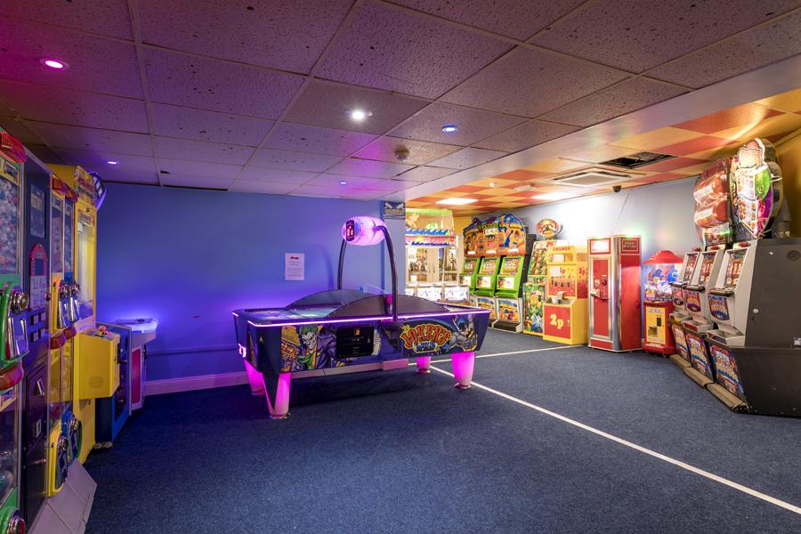 amusement arcade at Winchelsea Sands Holiday Park