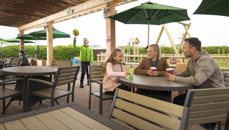 eating outside at Skipsea Sands Holiday Park