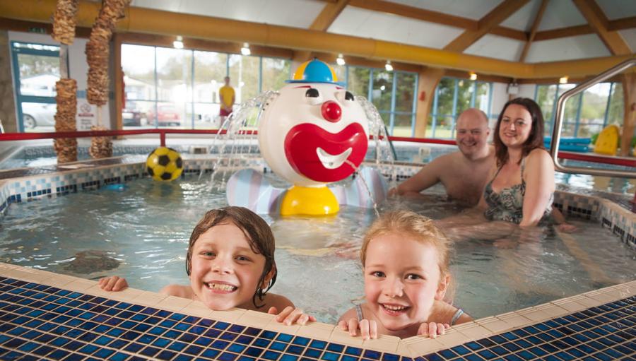 kids splash pool at Sundrum Castle Holiday Park