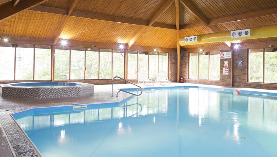 Tummel Valley Holiday Park indoor swimming pool