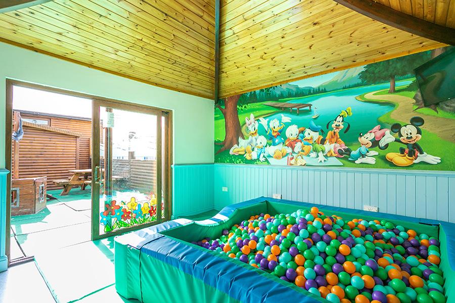 indoor soft play at Glendale holiday park