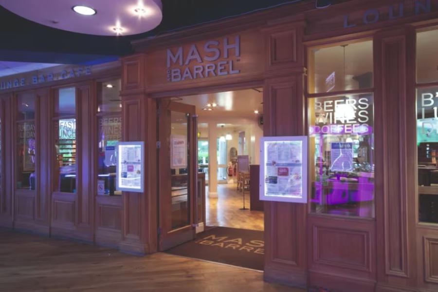 Mash and Barrel restaurant on the holiday park