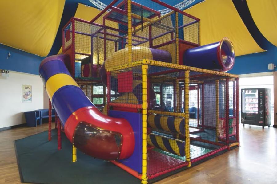 the kids indoor soft play area at Greenacres Holiday Park