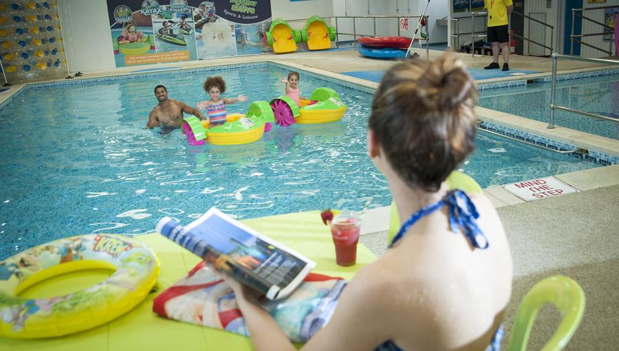 the iundoor pool at Sandylands Holiday Park