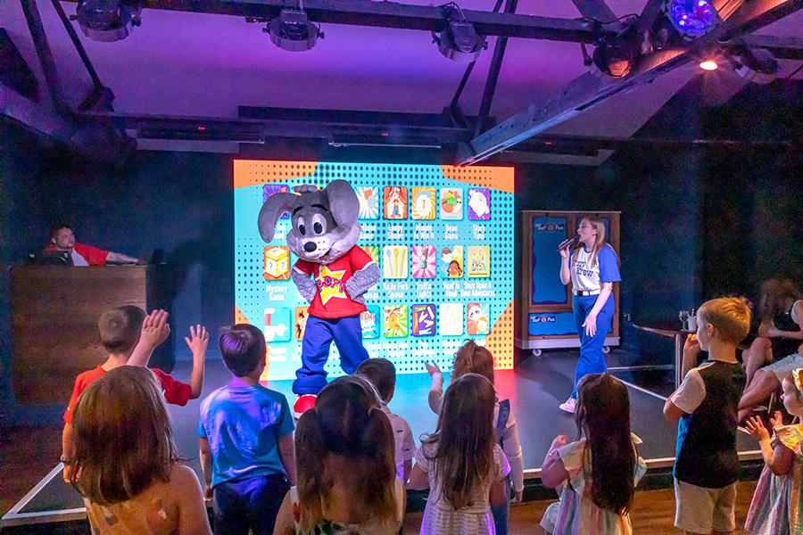 enjoy the kids club at Silver Sands Holiday Park