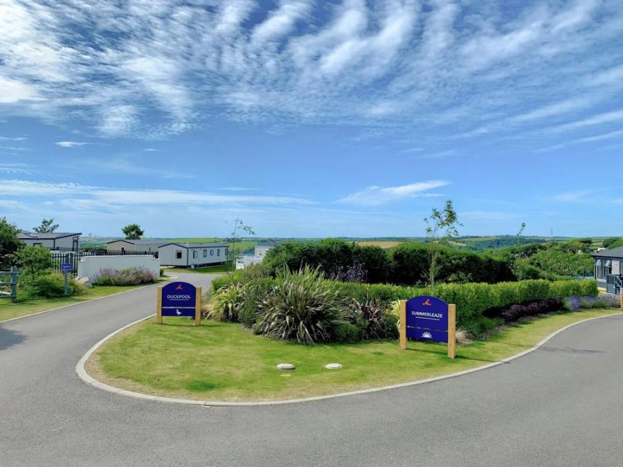the enterance to Pentire Holiday Park