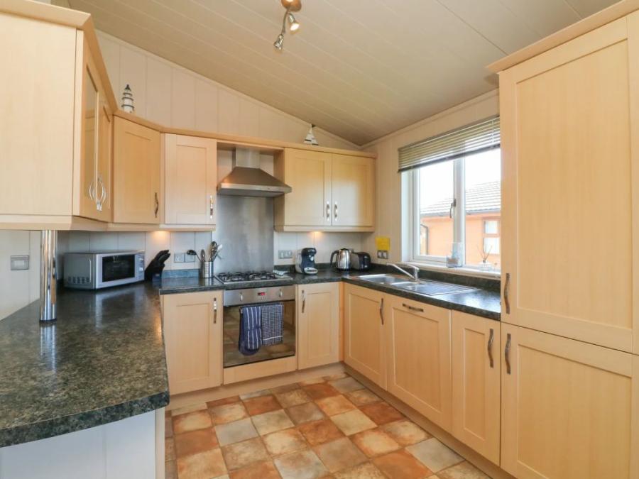 kitchen in a lodge at Mullacott Park near Woolacombe