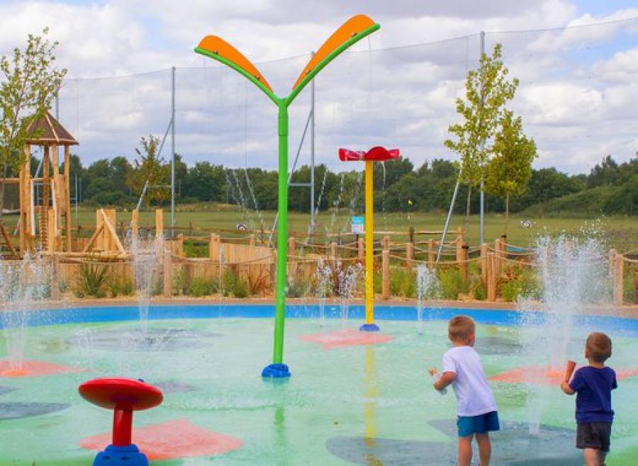 the splash [;ay area for kids at Appletree Holiday Park