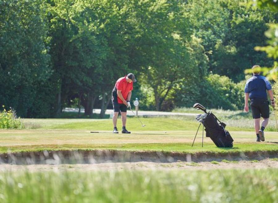 golf holidays in Lincolnshire at Appletree Holiday Park