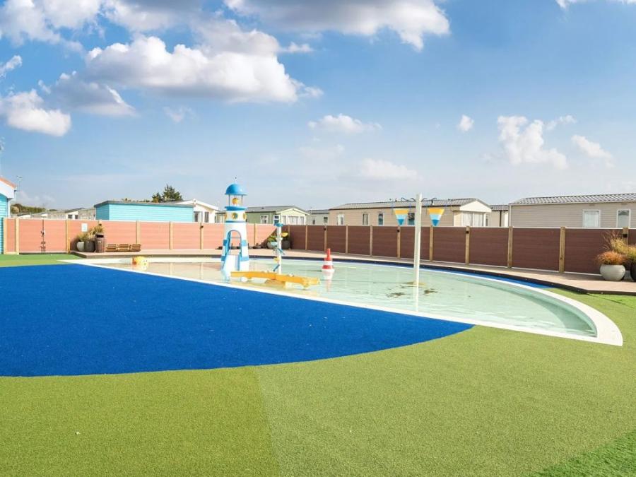 the outdoor splash park at Hayling Island Holiday Park