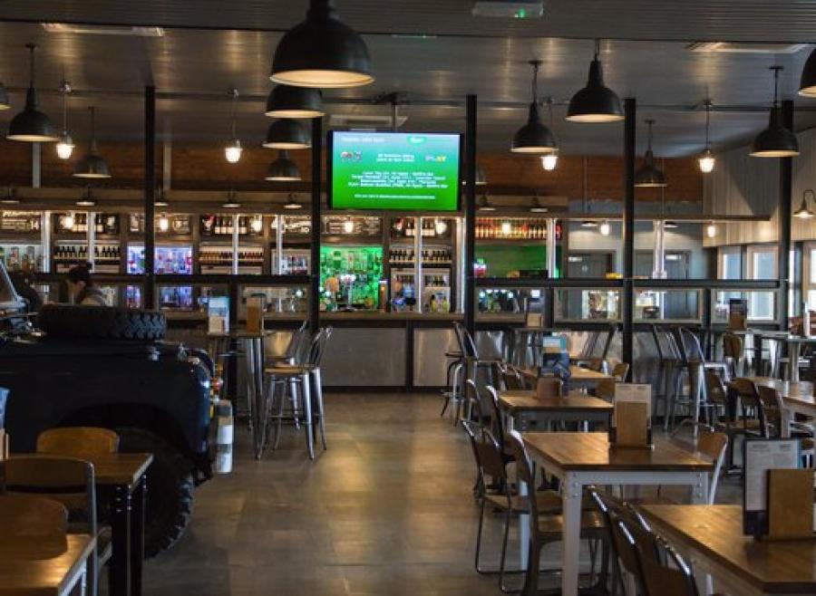 the sports bar area at Tattershall Lakes Country Park